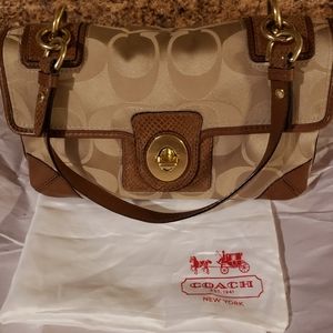 Beautiful AUTHENTIC Coach Med Monogram Handbag